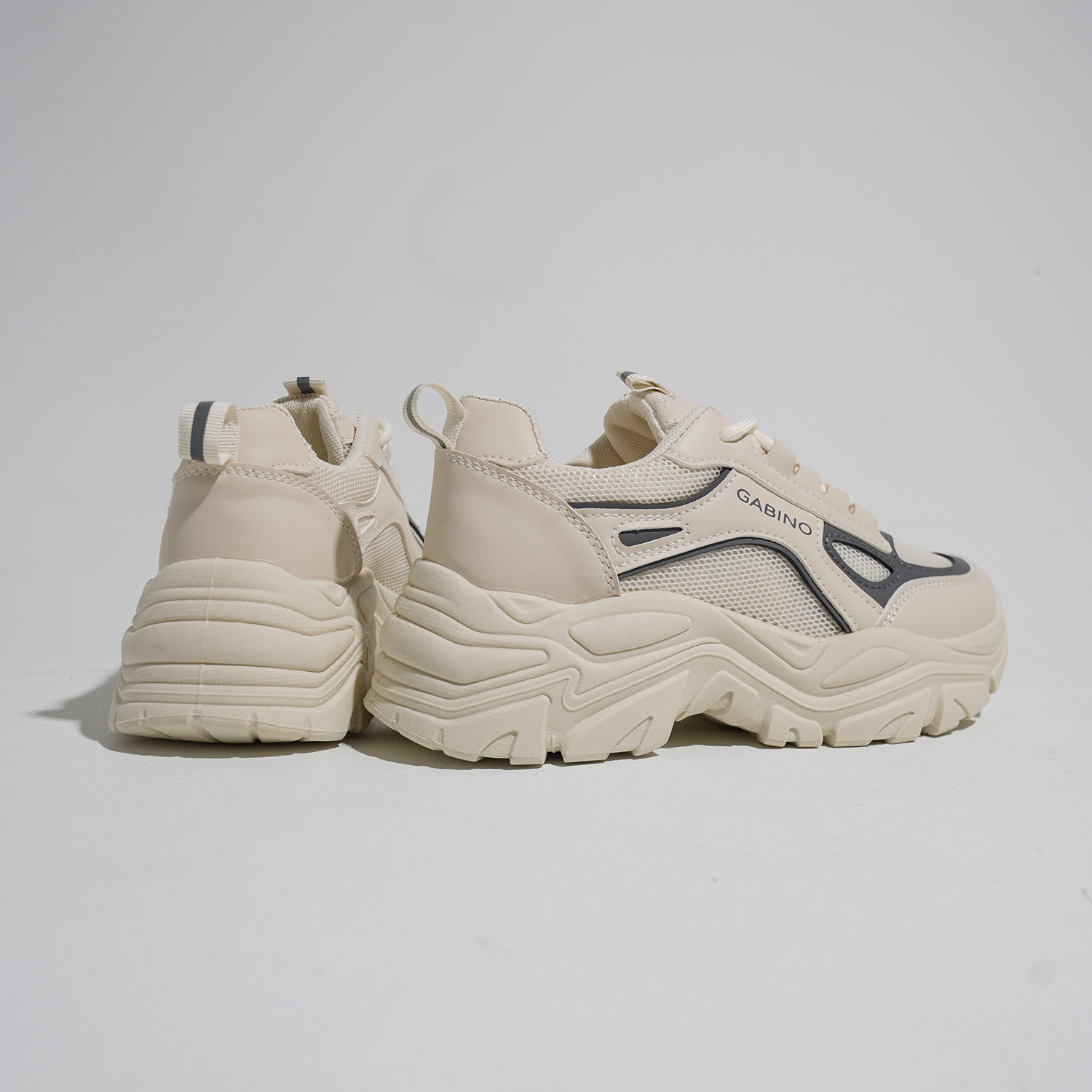Sepatu Wanita Sneakers Olahraga Casual Niana - G1GA4005