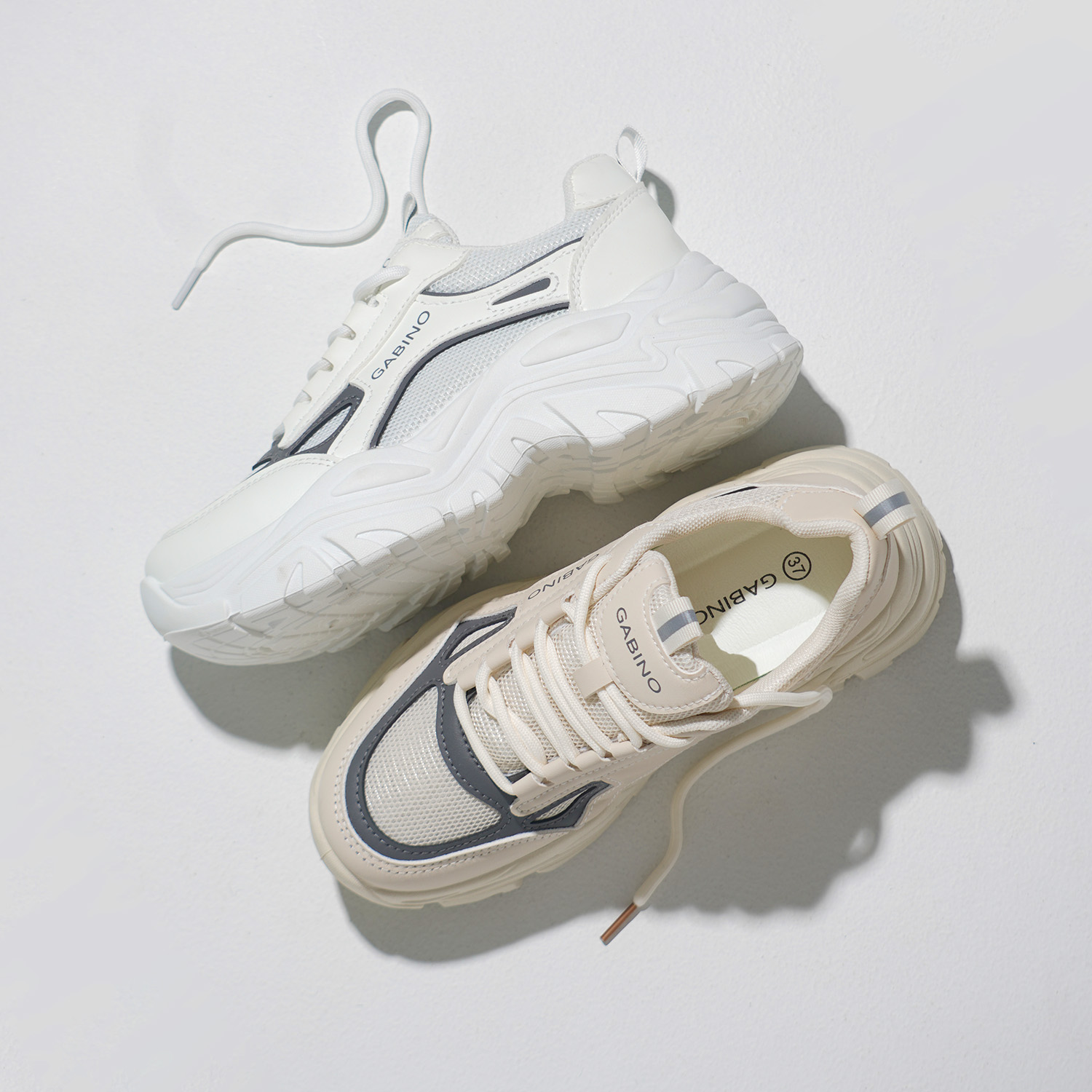 Sepatu Wanita Sneakers Olahraga Casual Niana - G1GA4005
