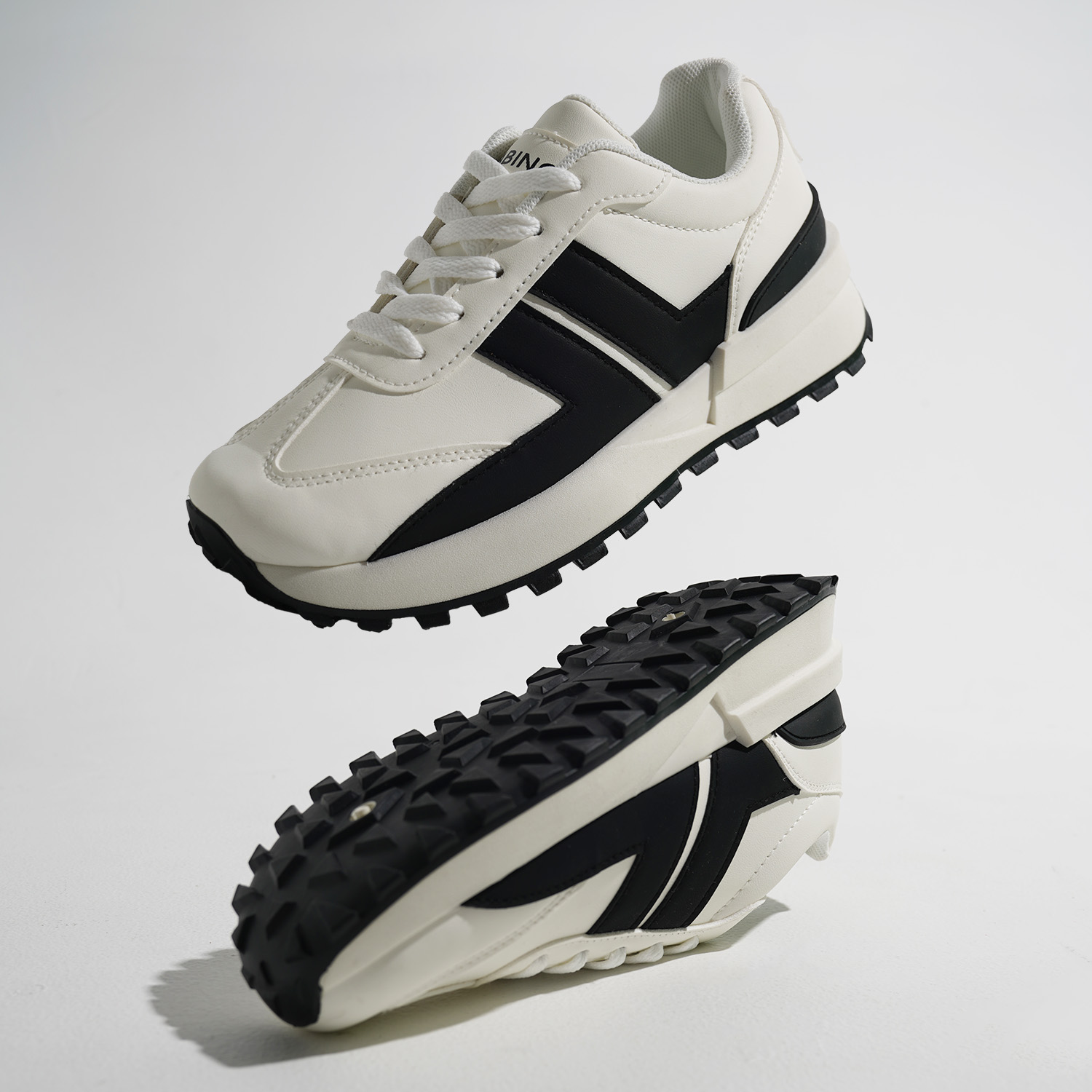 Sepatu Wanita Sneakers Olahraga Casual Luisa - G1GA4007