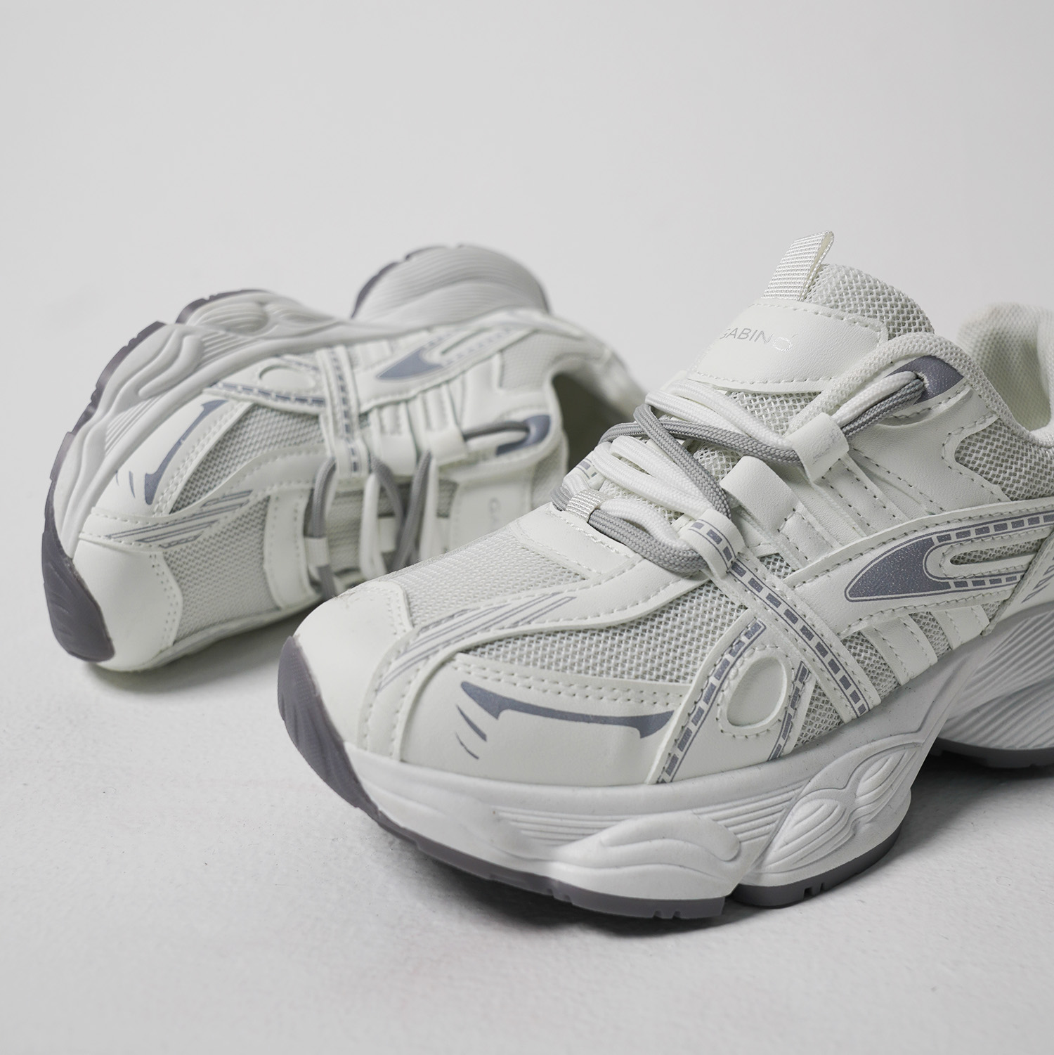 Sepatu Wanita Sneakers Olahraga Casual Kumala - G1GA4011