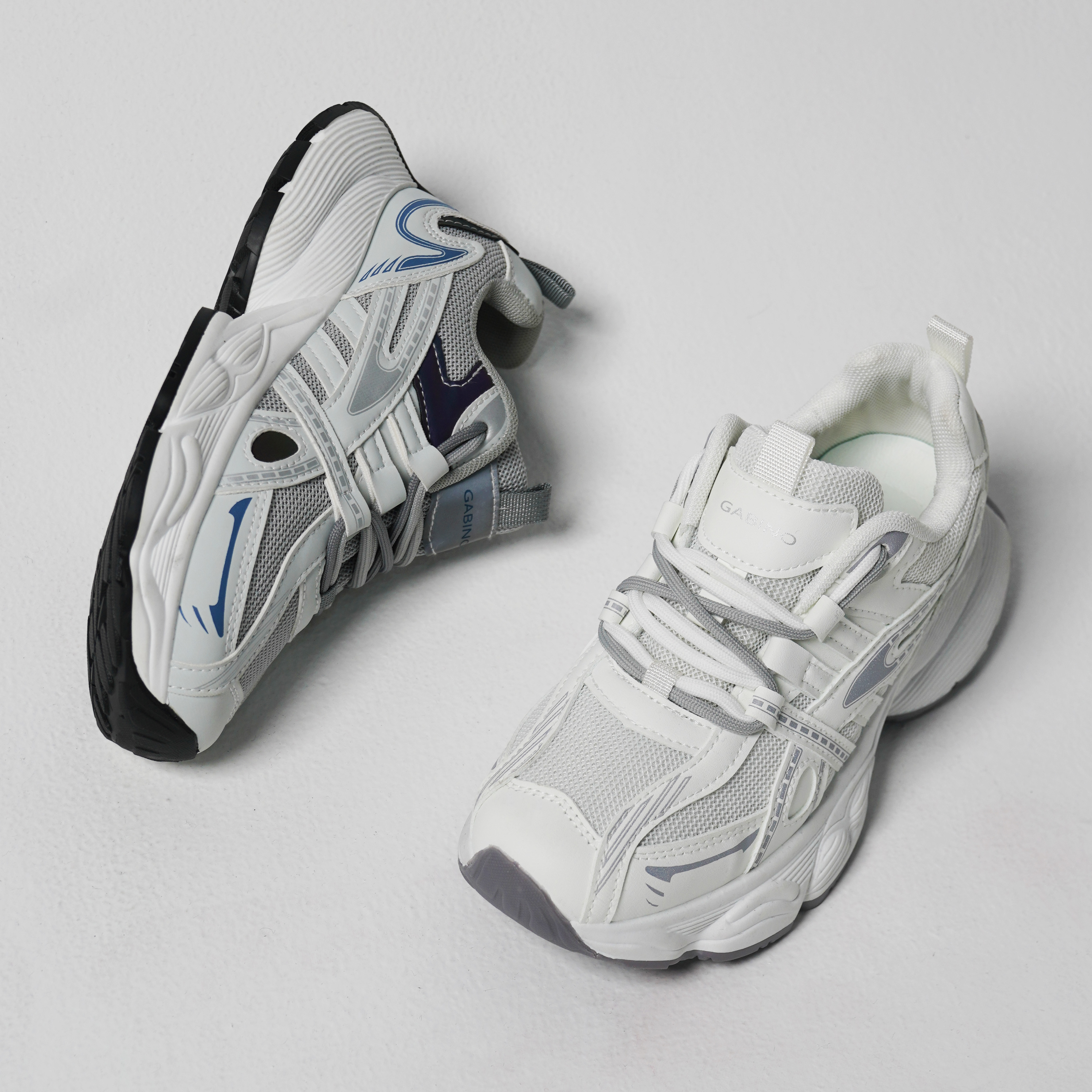 Sepatu Wanita Sneakers Olahraga Casual Kumala - G1GA4011