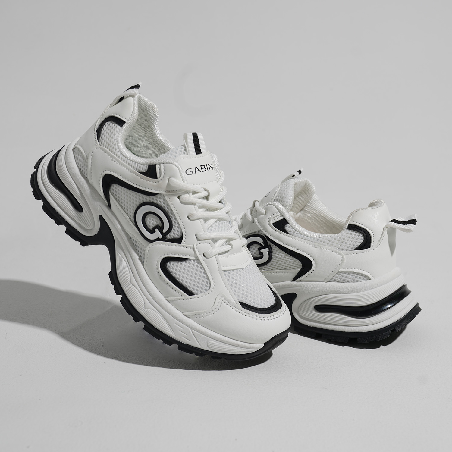 Sepatu Wanita Sneakers Olahraga Casual Werin - G1GA4012